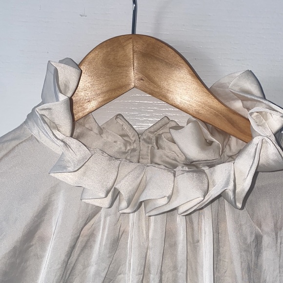 Banana Republic Women’s Cream Blouse with Turtle Neck - Picture 3 of 8